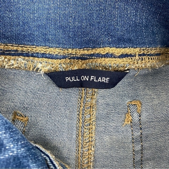 Aeropostale Pull on Flare Jeans Womens XS Medium Wash Blue Mid Rise Factory Fade - Picture 6 of 12